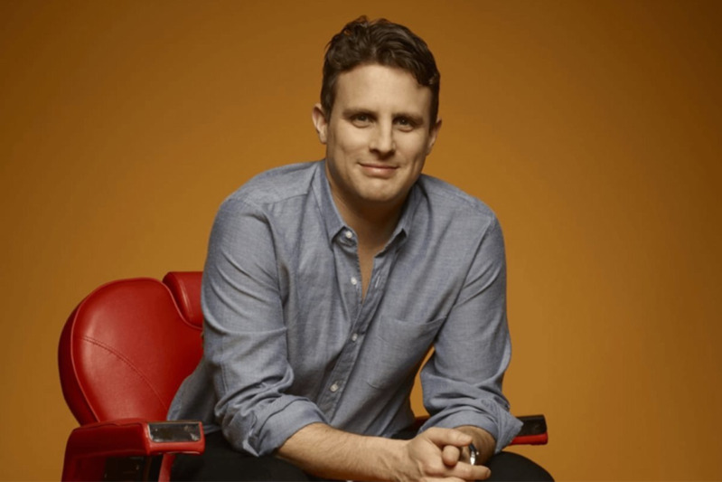 財商14 震撼!90秒影片炸垮百年巨頭!他靠4500元片子賺進300億?揭密品牌經營新思維!